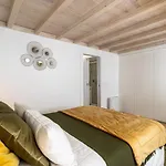 Carol House * نازاريه