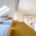 Carol House نازاريه