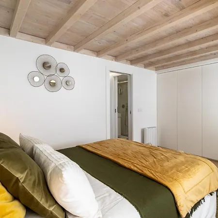 Carol House * Nazaré