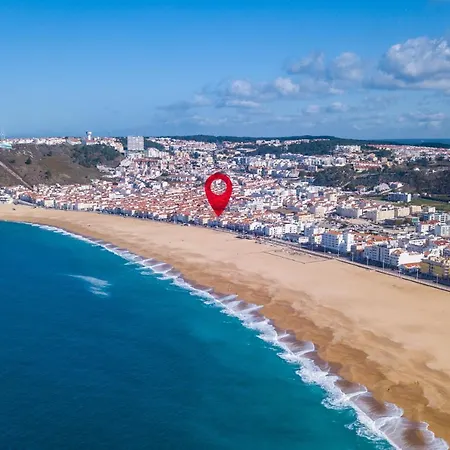 Carol House Appartamento Nazaré